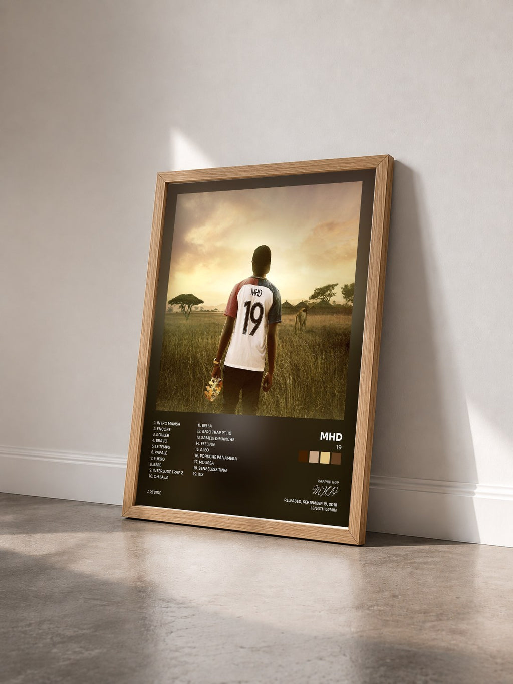 #bois Tableau de l'album 19 de MHD vu de trois quarts, cadre en bois brut