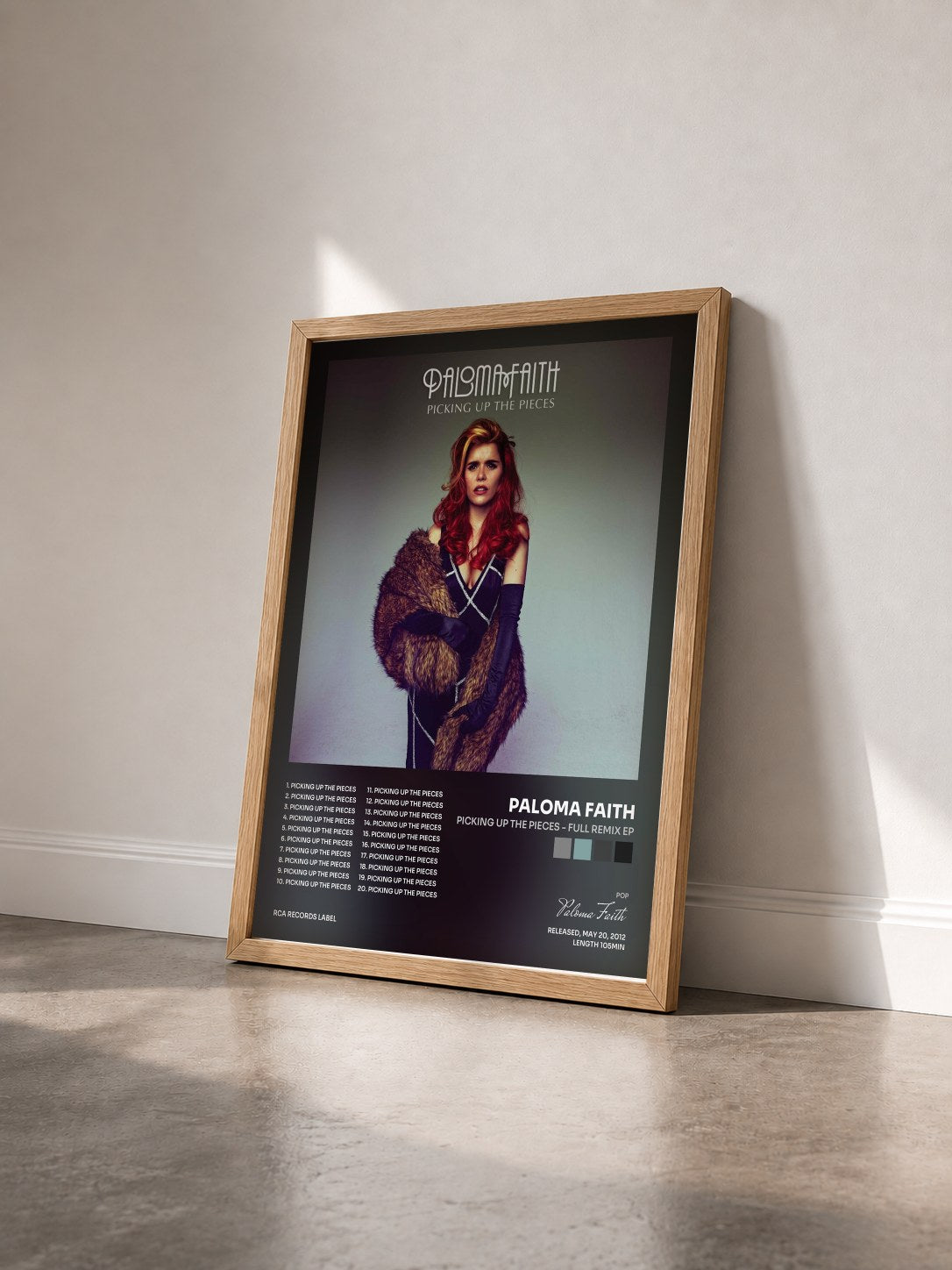 #bois Tableau de l'album Picking Up the Pieces - Full Remix EP de Paloma Faith vu de trois quarts, cadre en bois brut