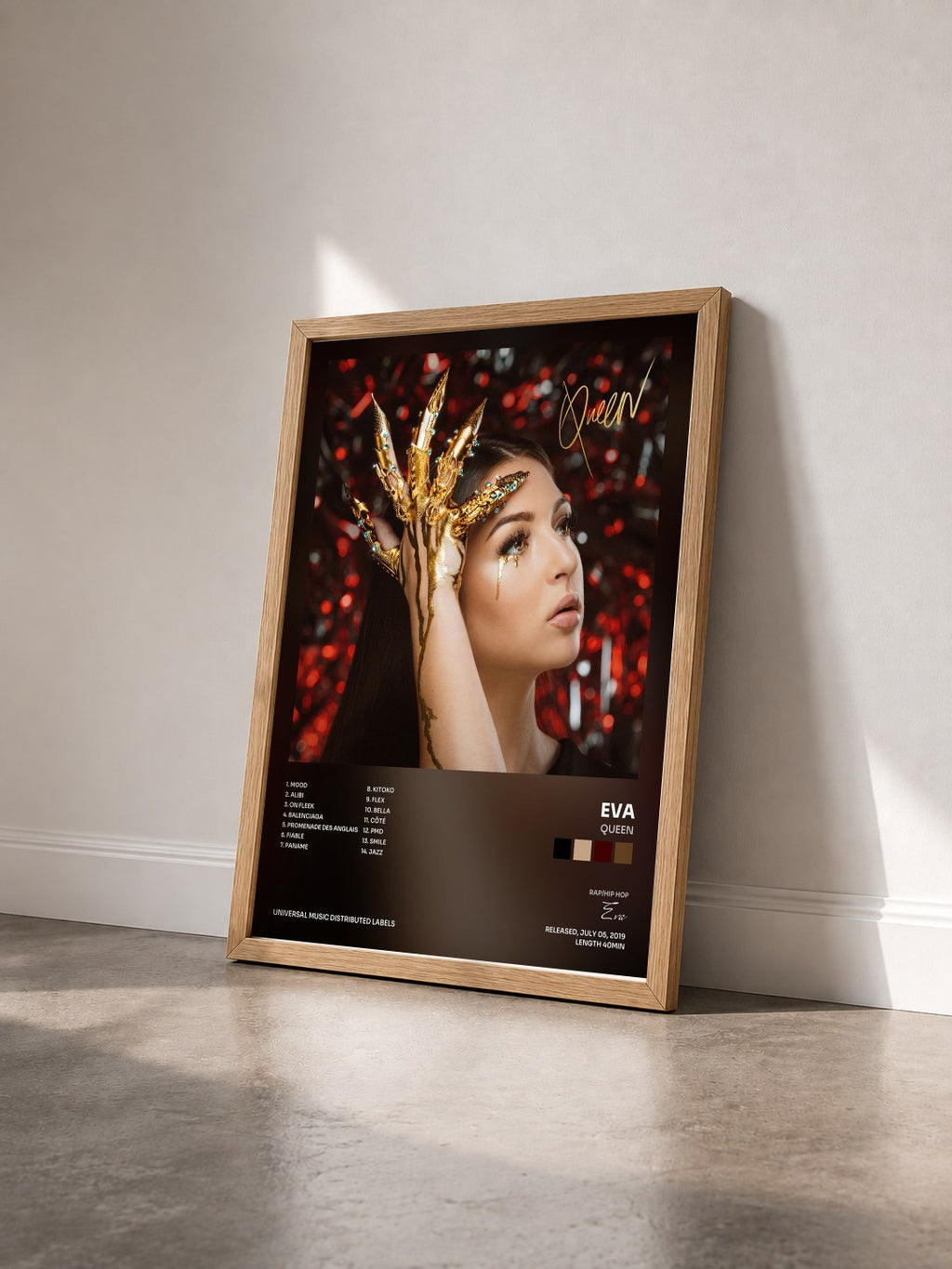 #bois Tableau de l'album Queen de Eva vu de trois quarts, cadre en bois brut
