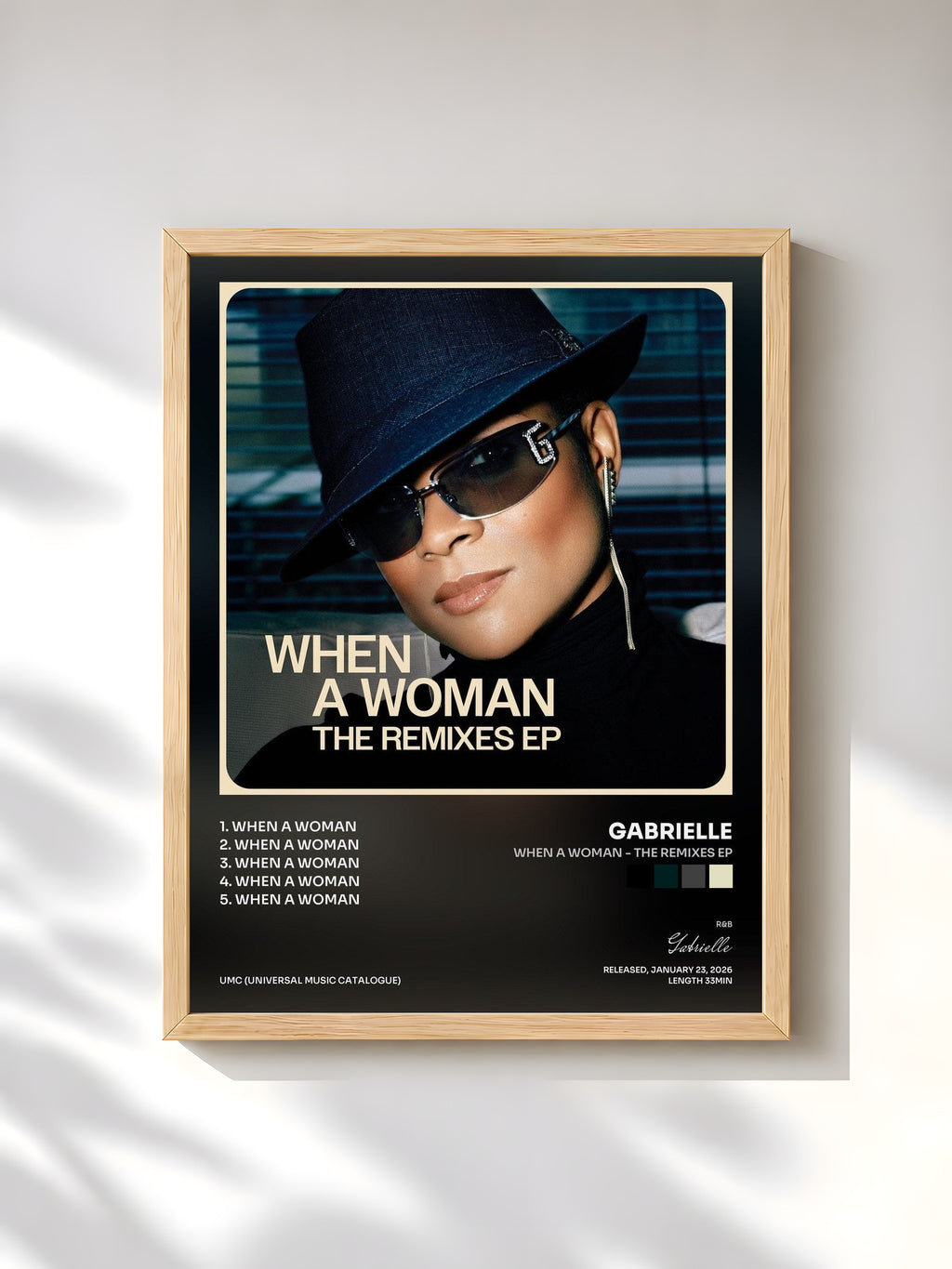 #bois Tableau de l'album When A Woman - The Remixes EP de Gabrielle, cadre en bois brut, imprimé et encadré en France