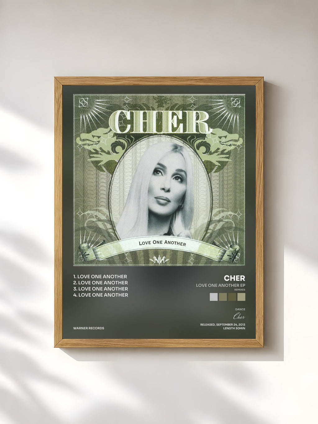 #bois Tableau de l'album Love One Another EP (Remixes) de Cher, cadre en bois brut, imprimé et encadré en France