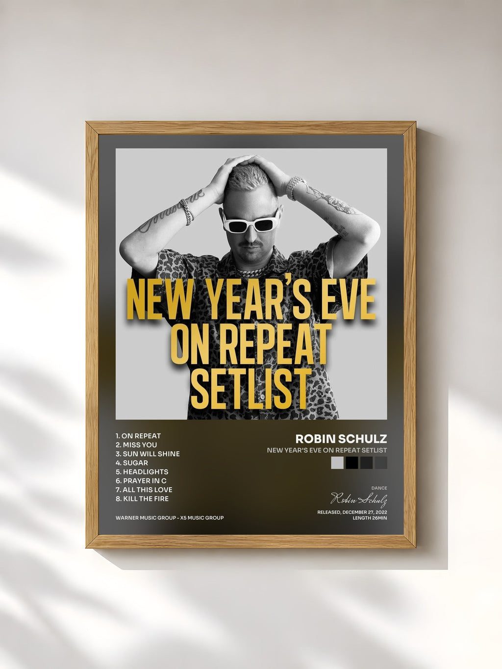 #bois Tableau de l'album New Year's Eve on Repeat Setlist de Robin Schulz, cadre en bois brut, imprimé et encadré en France