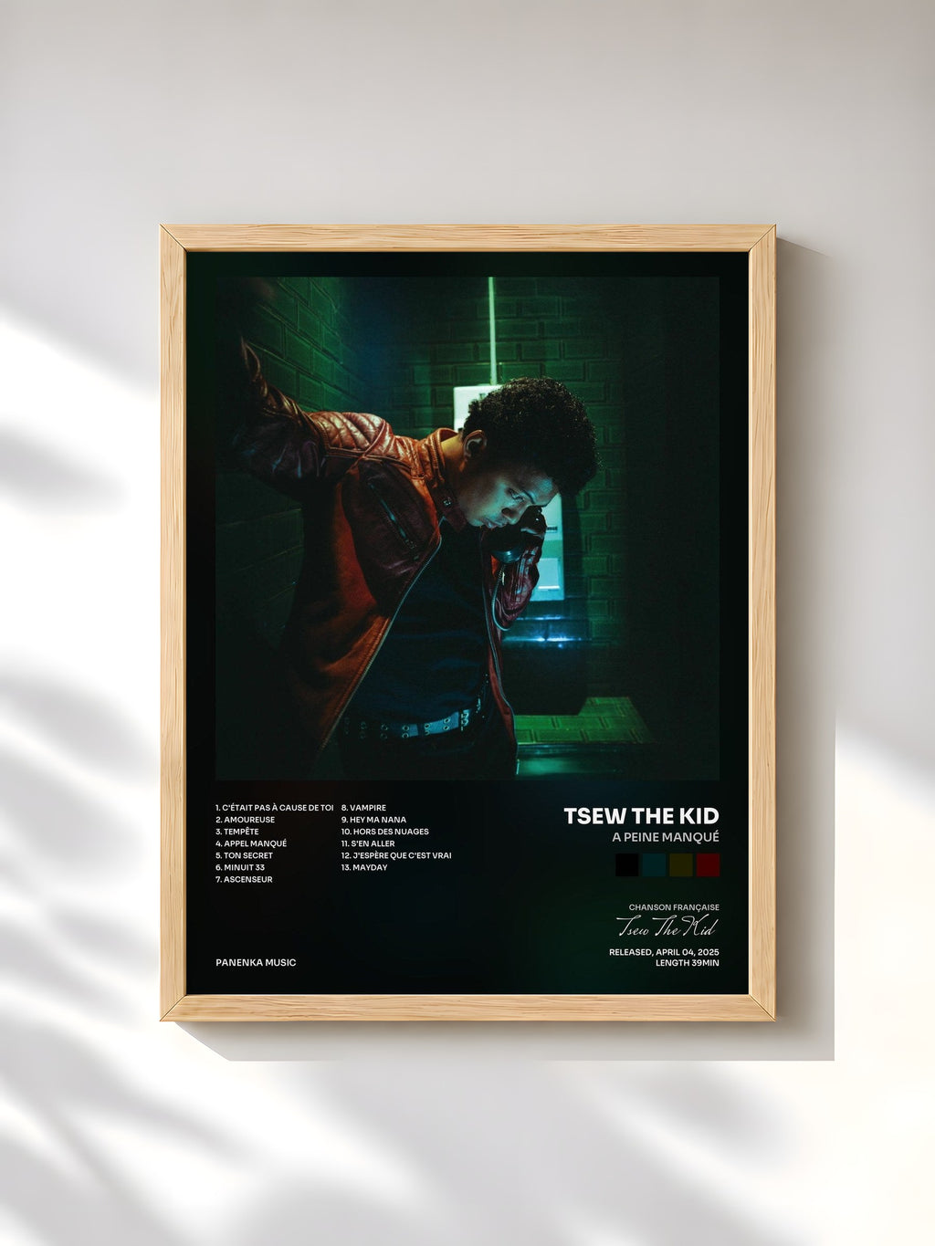#bois Tableau de l'album A peine manqué de Tsew The Kid, cadre en bois brut, imprimé et encadré en France