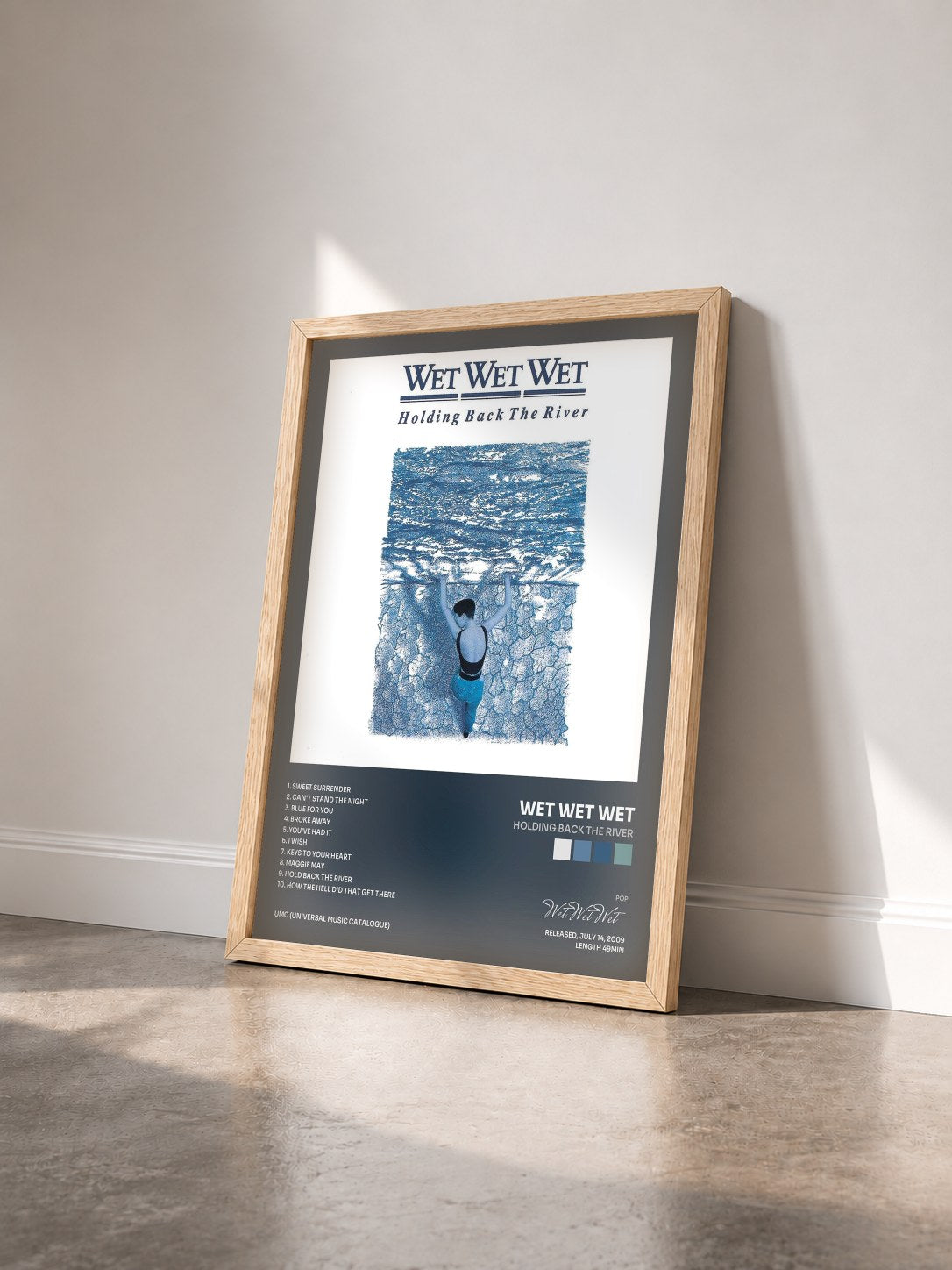 #bois Tableau de l'album Holding Back The River de Wet Wet Wet vu de trois quarts, cadre en bois brut