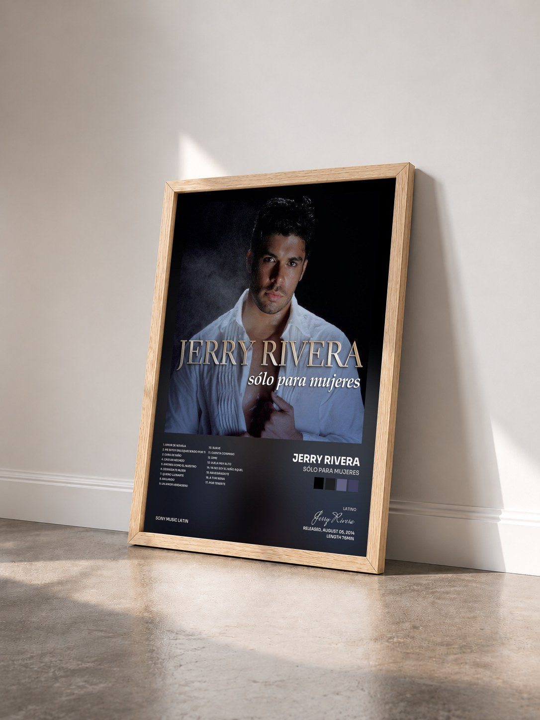 #bois Tableau de l'album Sólo para Mujeres de Jerry Rivera vu de trois quarts, cadre en bois brut
