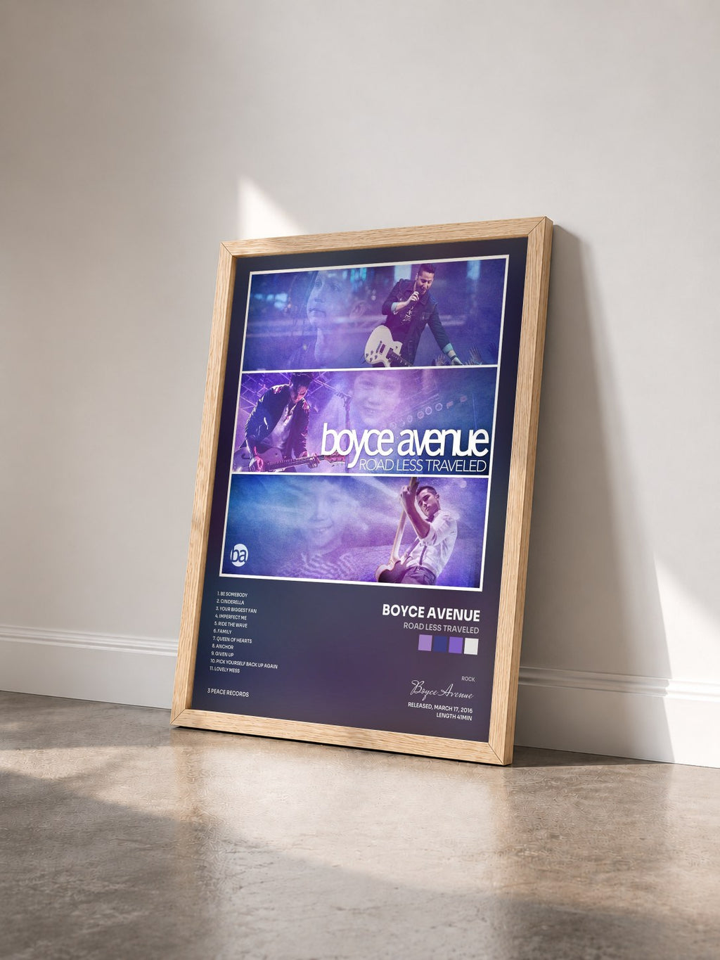 #bois Tableau de l'album Road Less Traveled de Boyce Avenue vu de trois quarts, cadre en bois brut