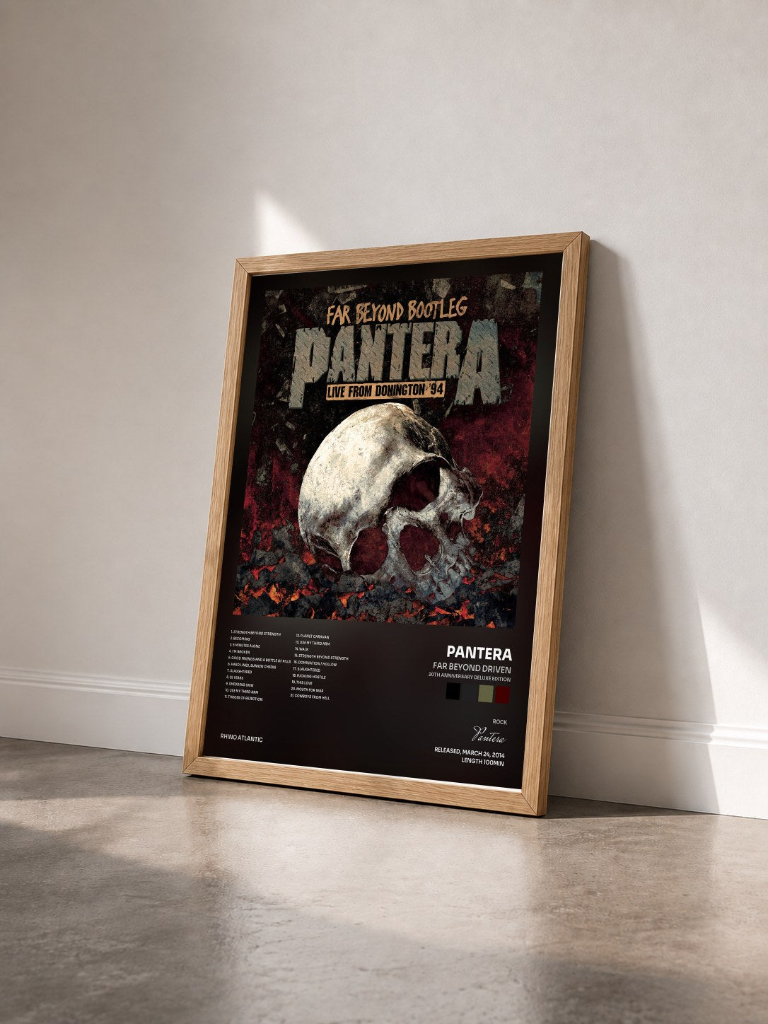 #bois Tableau de l'album Far Beyond Driven (20th Anniversary Deluxe Edition) de Pantera vu de trois quarts, cadre en bois brut