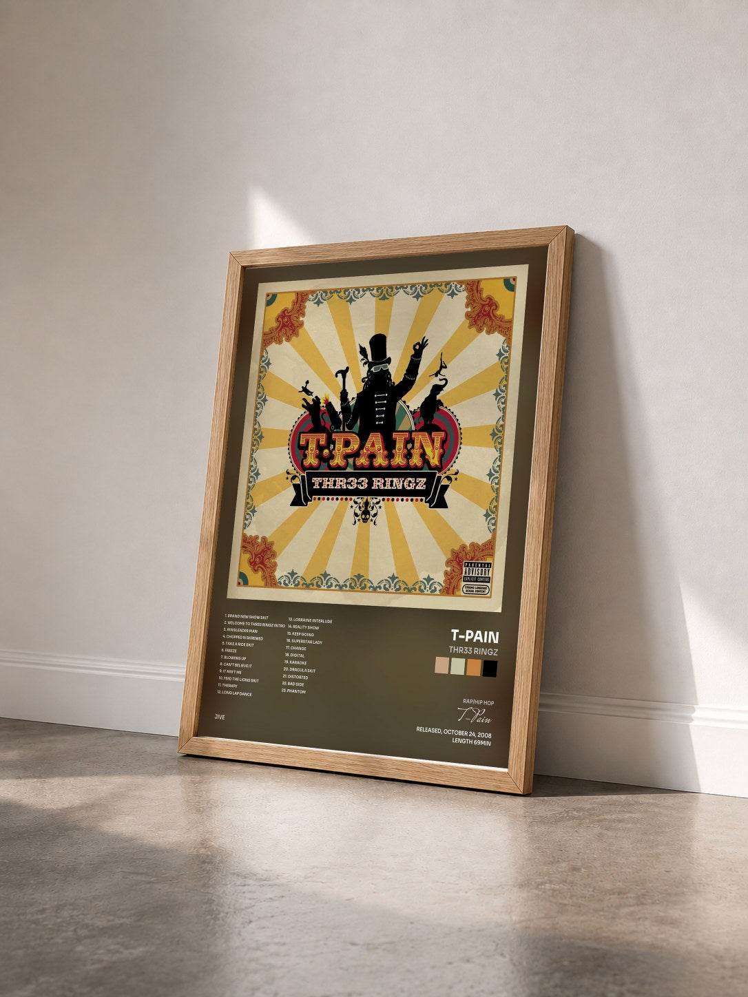 #bois Tableau de l'album Thr33 Ringz de T-Pain vu de trois quarts, cadre en bois brut