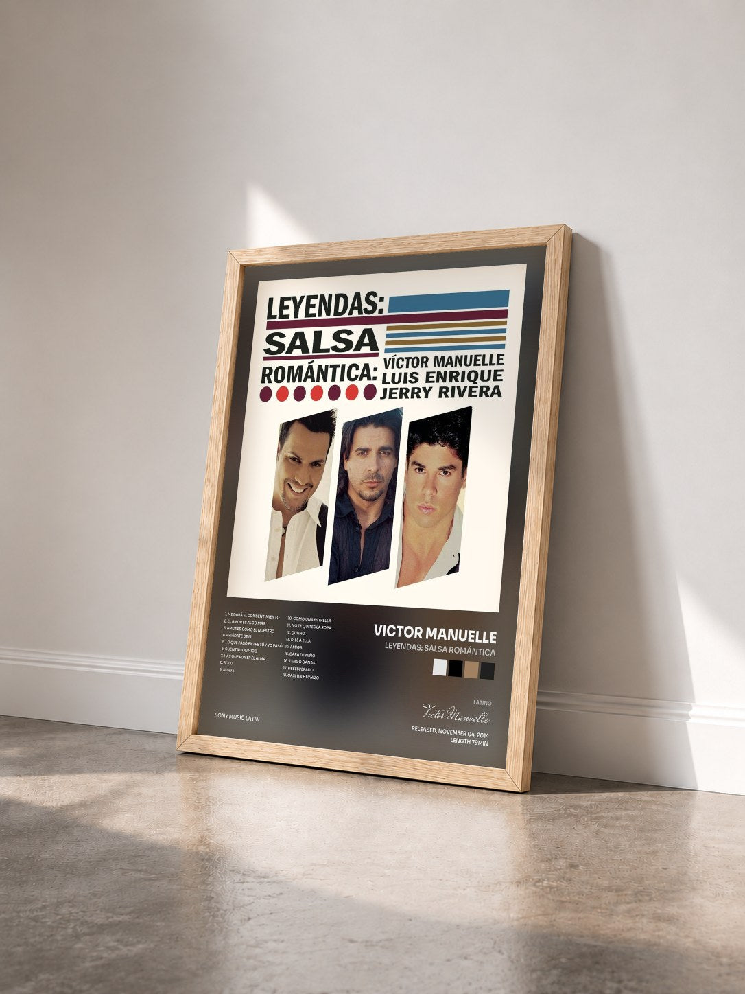 #bois Tableau de l'album Leyendas: Salsa Romántica de Victor Manuelle vu de trois quarts, cadre en bois brut