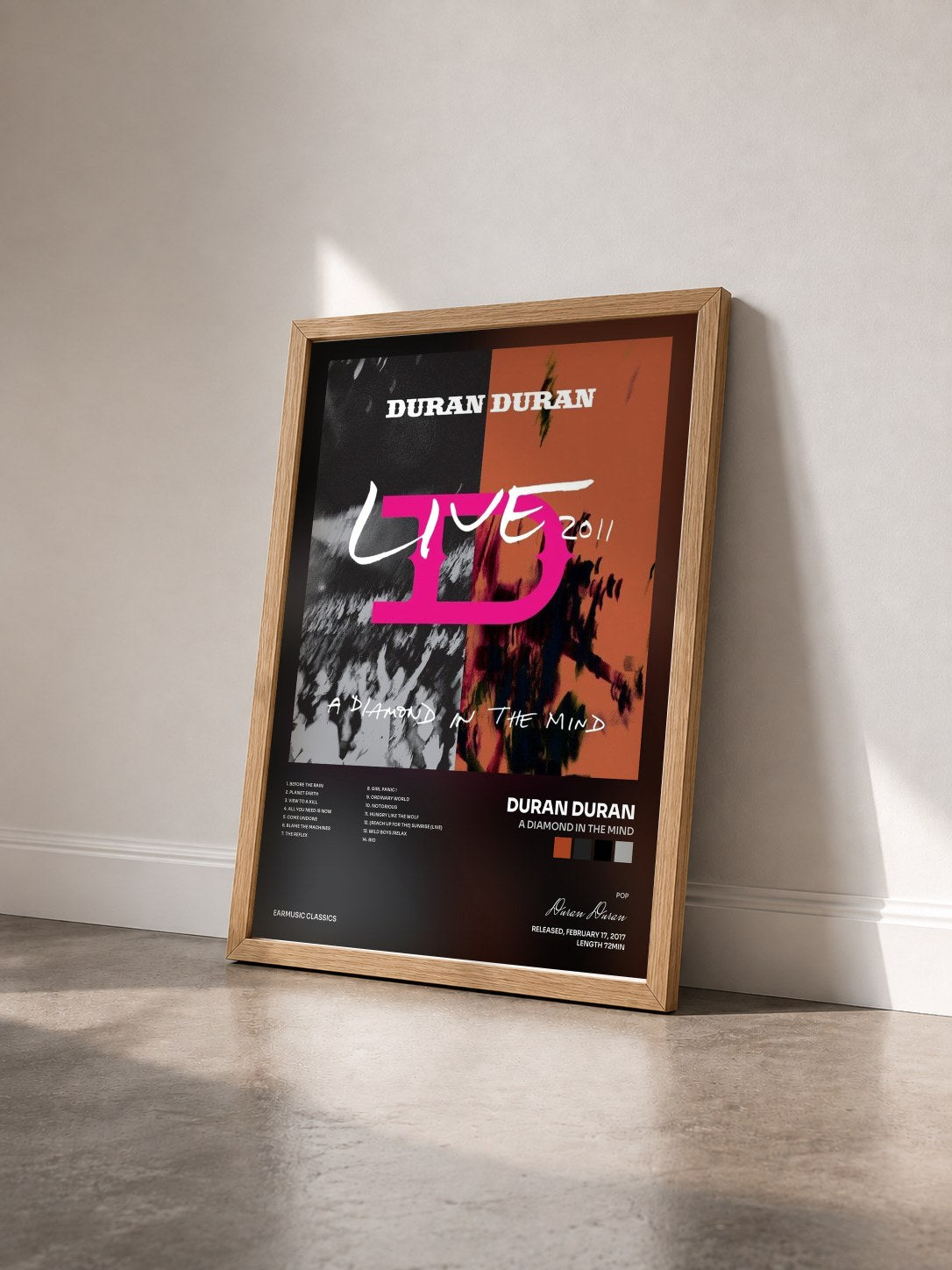 #bois Tableau de l'album A Diamond in the Mind de Duran Duran vu de trois quarts, cadre en bois brut