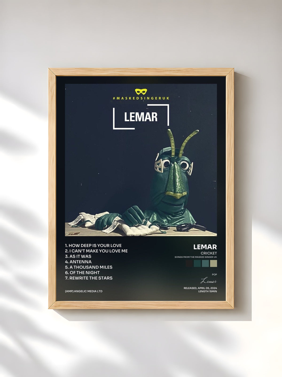 #bois Tableau de l'album Cricket (songs from the Masked Singer UK) de Lemar, cadre en bois brut, imprimé et encadré en France