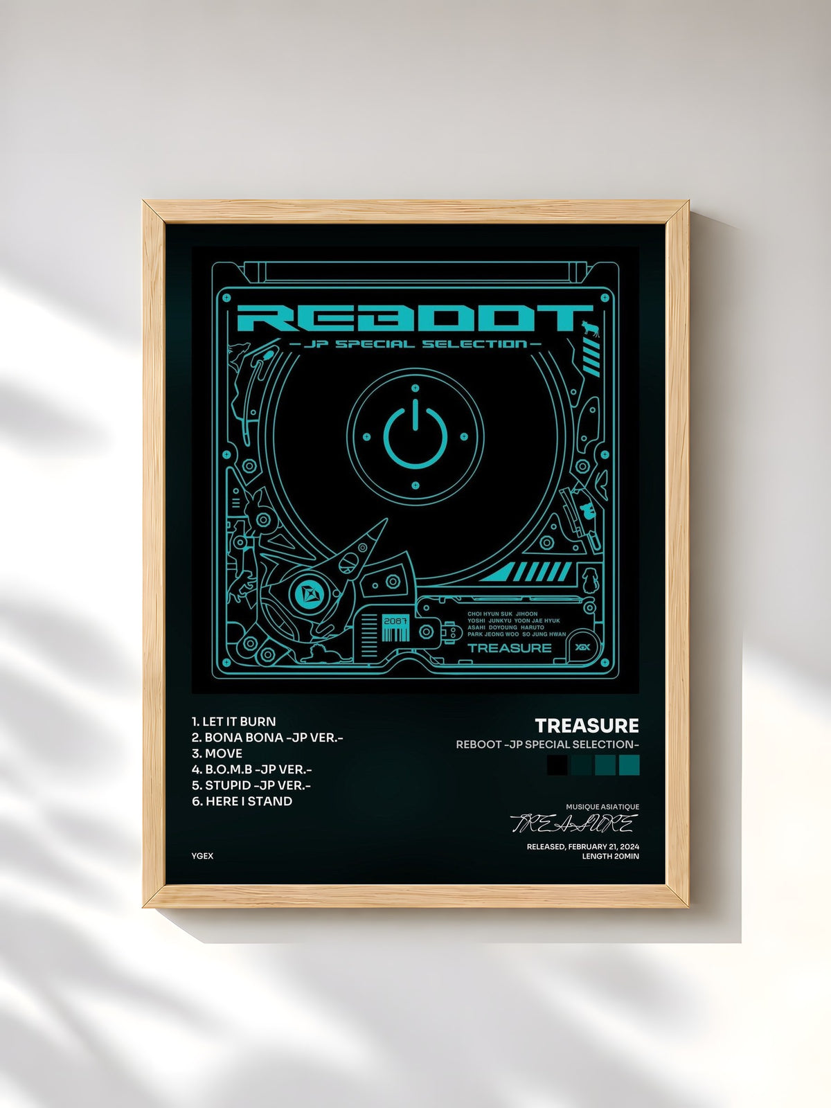 #bois Tableau de l'album REBOOT -JP SPECIAL SELECTION- de TREASURE, cadre en bois brut, imprimé et encadré en France
