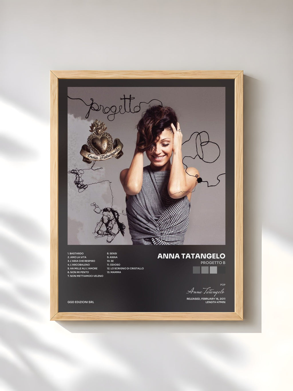 #bois Tableau de l'album Progetto B de Anna Tatangelo, cadre en bois brut, imprimé et encadré en France