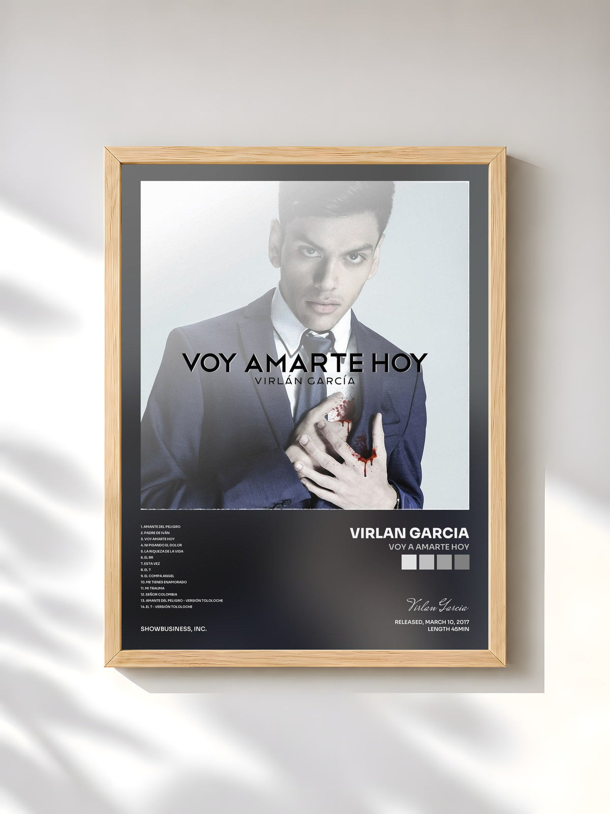 #bois Tableau de l'album Voy a Amarte Hoy de Virlan Garcia, cadre en bois brut, imprimé et encadré en France