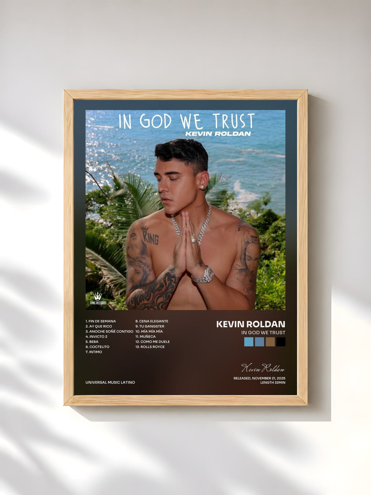 #bois Tableau de l'album In God We Trust de Kevin Roldan, cadre en bois brut, imprimé et encadré en France