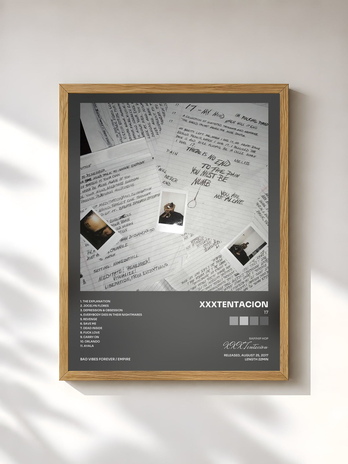 #bois Tableau de l'album 17 de XXXTentacion, cadre en bois brut, imprimé et encadré en France