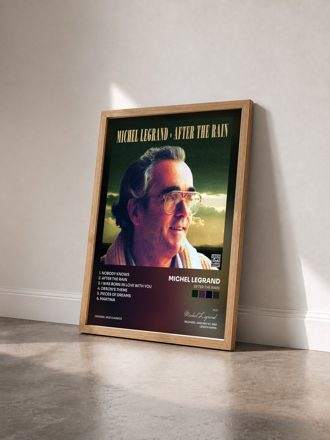 #bois Tableau de l'album After The Rain de Michel Legrand vu de trois quarts, cadre en bois brut