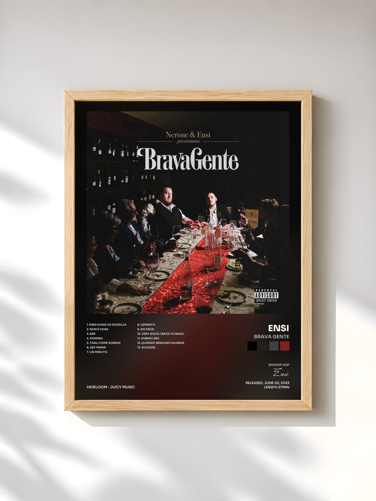 #bois Tableau de l'album BRAVA GENTE de Ensi, cadre en bois brut, imprimé et encadré en France