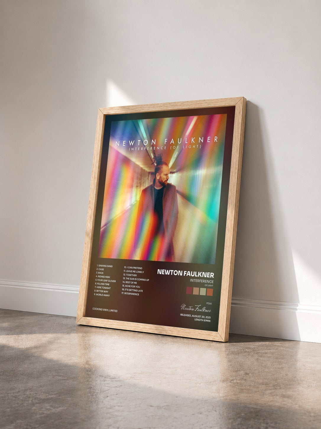 #bois Tableau de l'album Interference (Of Light) de Newton Faulkner vu de trois quarts, cadre en bois brut