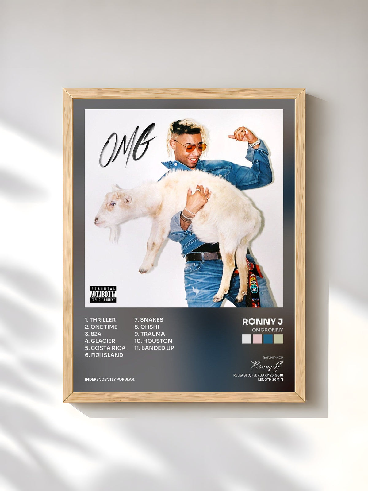#bois Tableau de l'album OMGRONNY de Ronny J, cadre en bois brut, imprimé et encadré en France