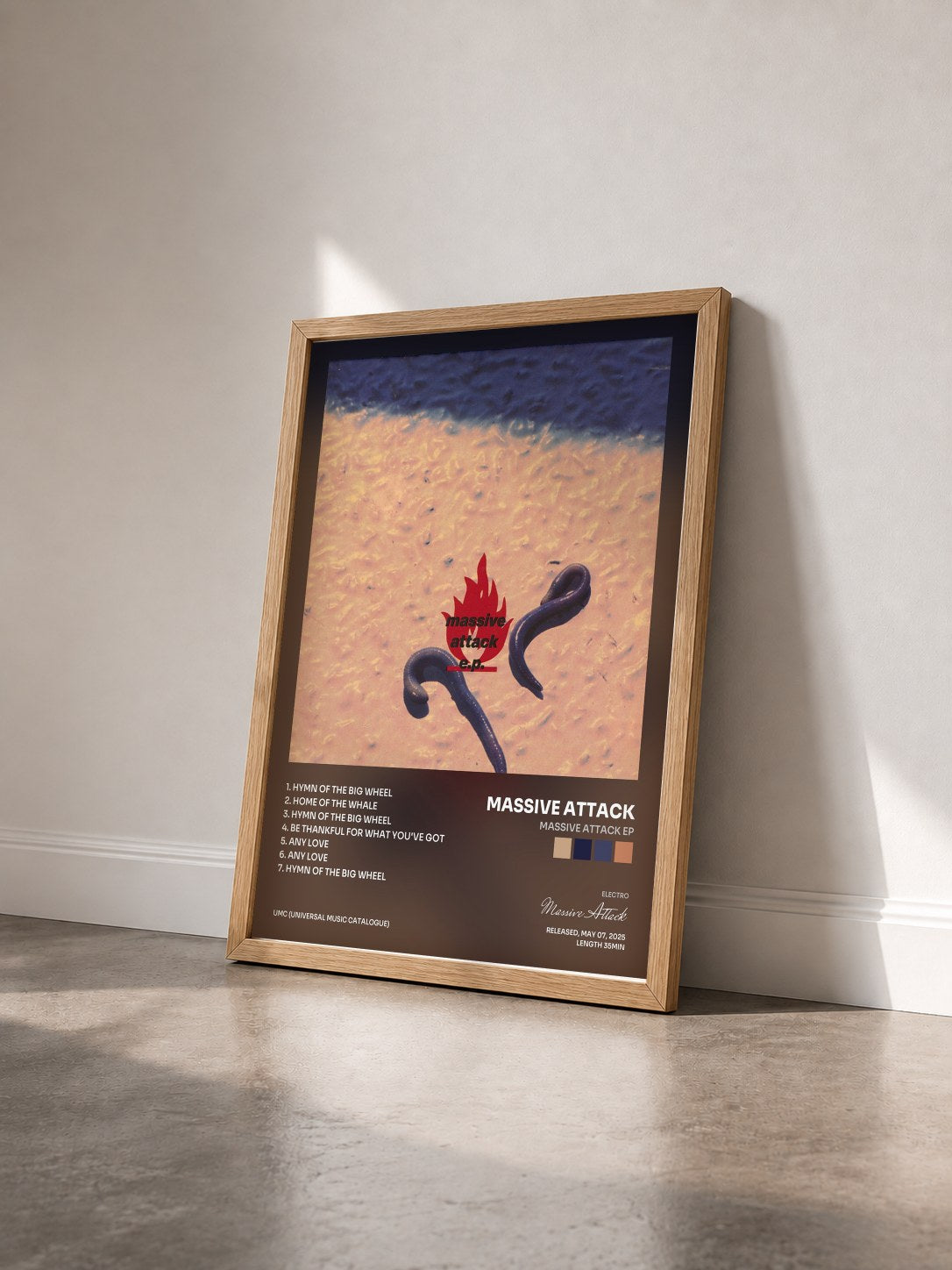 #bois Tableau de l'album Massive Attack EP de Massive Attack vu de trois quarts, cadre en bois brut