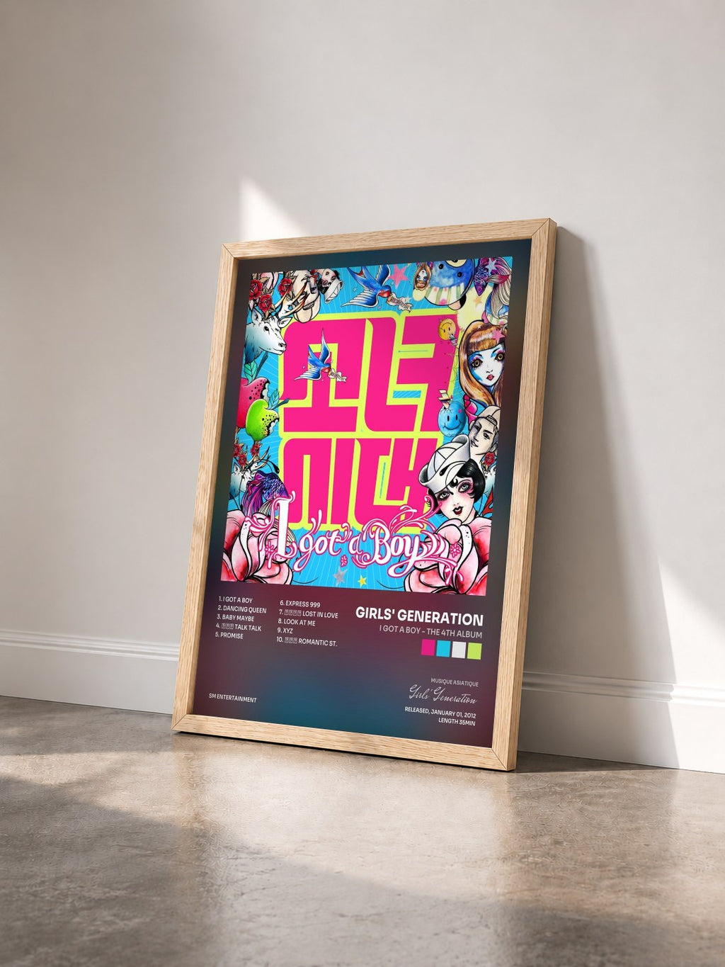 #bois Tableau de l'album I GOT A BOY - The 4th Album de Girls' Generation vu de trois quarts, cadre en bois brut