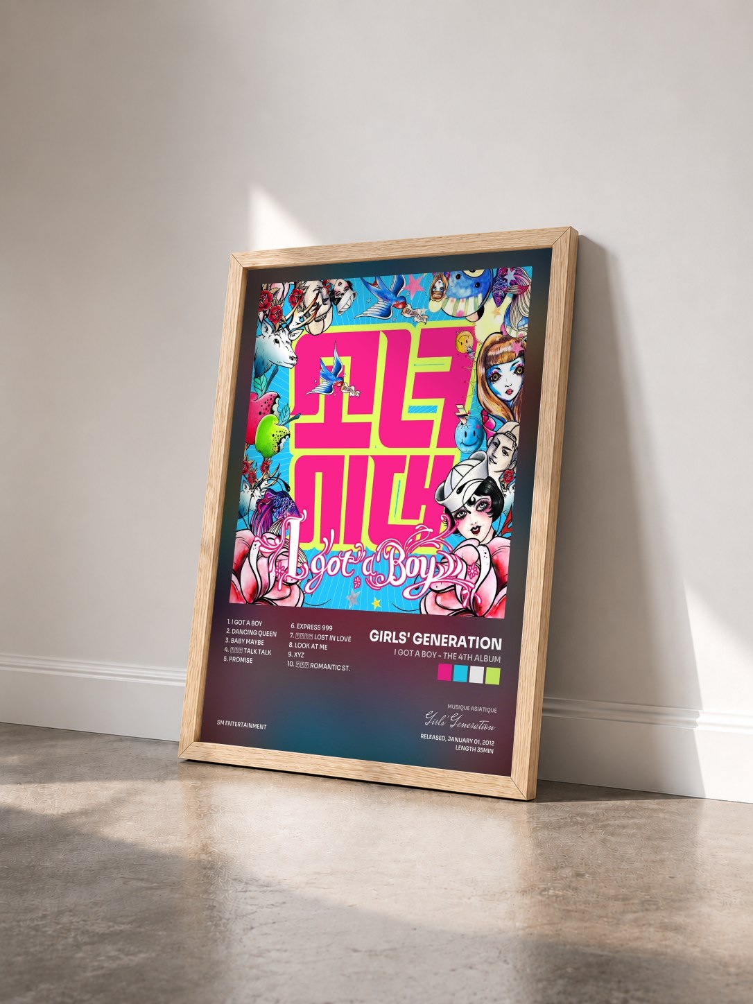 #bois Tableau de l'album I GOT A BOY - The 4th Album de Girls' Generation vu de trois quarts, cadre en bois brut
