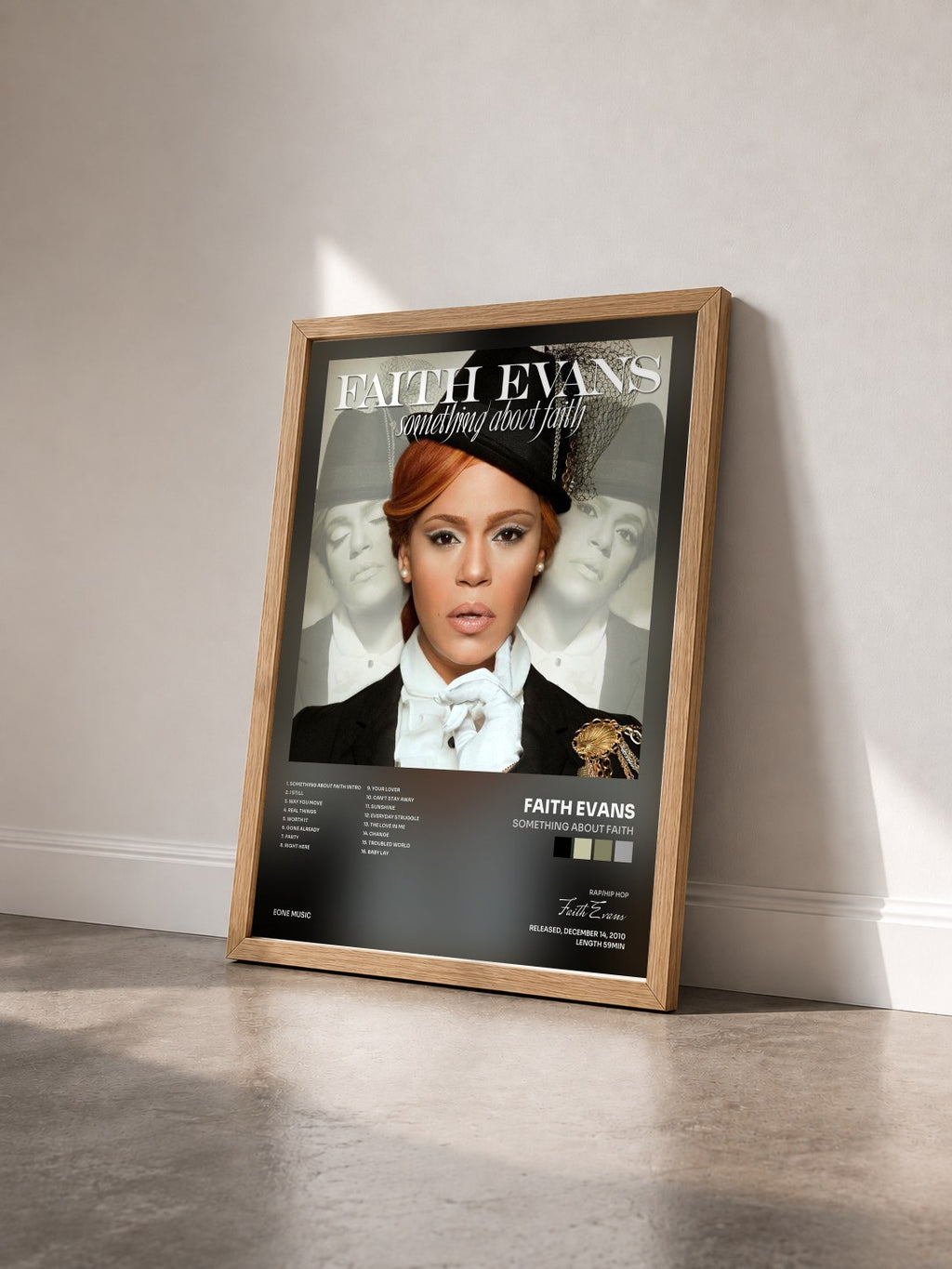 #bois Tableau de l'album Something About Faith de Faith Evans vu de trois quarts, cadre en bois brut