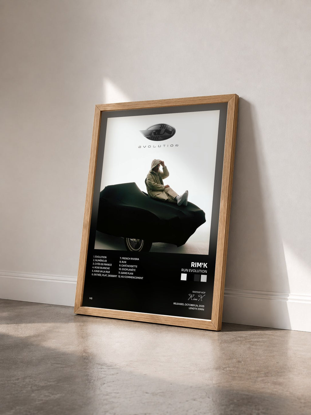 #bois Tableau de l'album RUN Evolution de Rim'K vu de trois quarts, cadre en bois brut