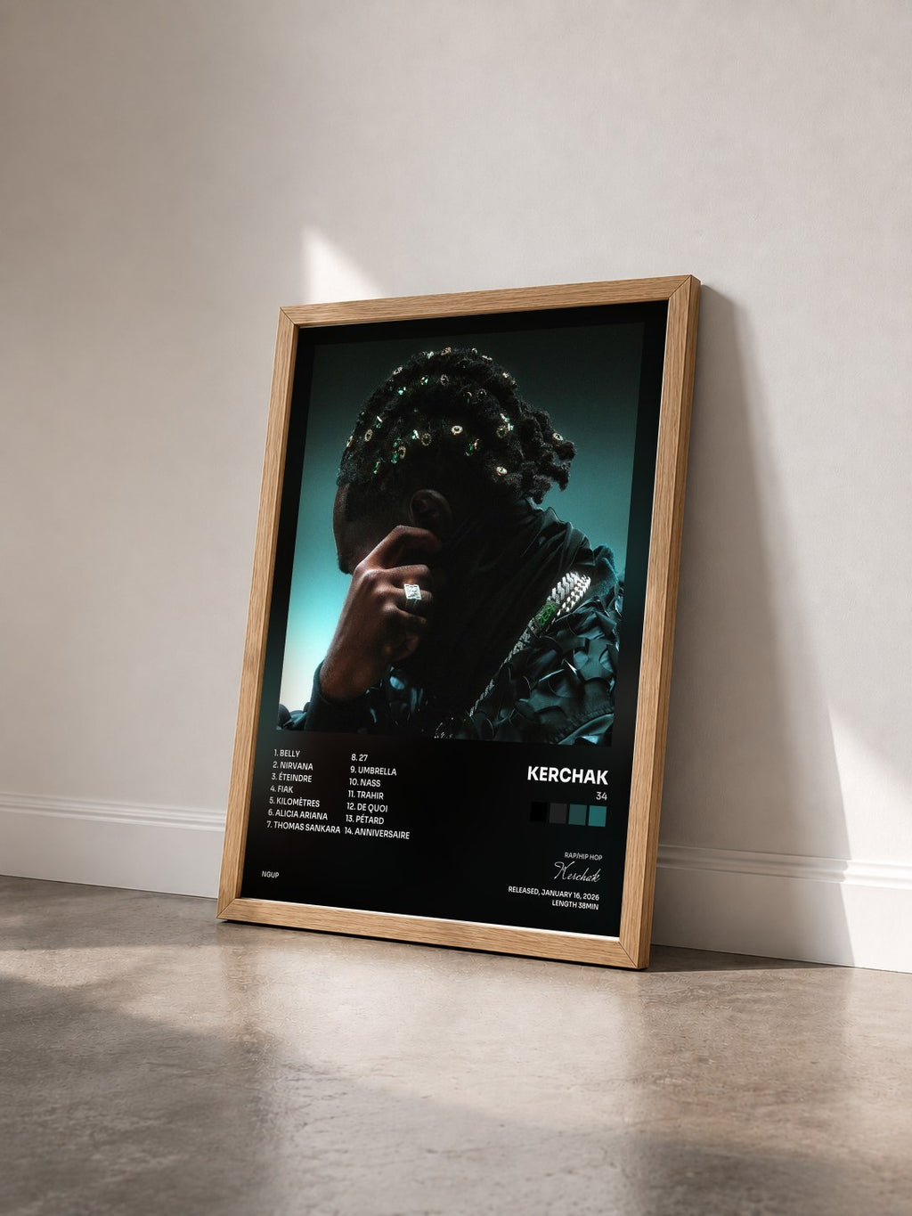 #bois Tableau de l'album 34 de Kerchak vu de trois quarts, cadre en bois brut