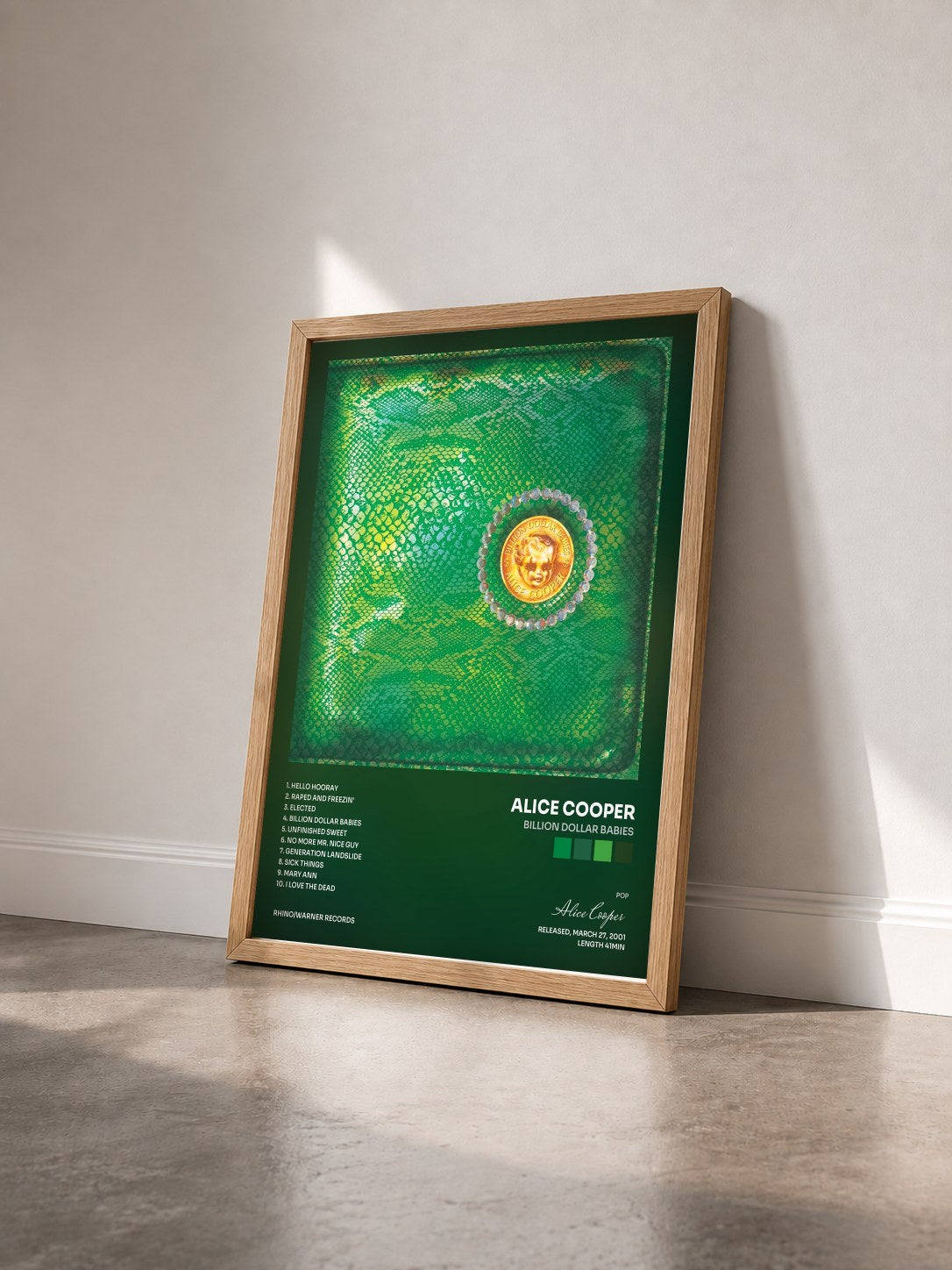 #bois Tableau de l'album Billion Dollar Babies de Alice Cooper vu de trois quarts, cadre en bois brut