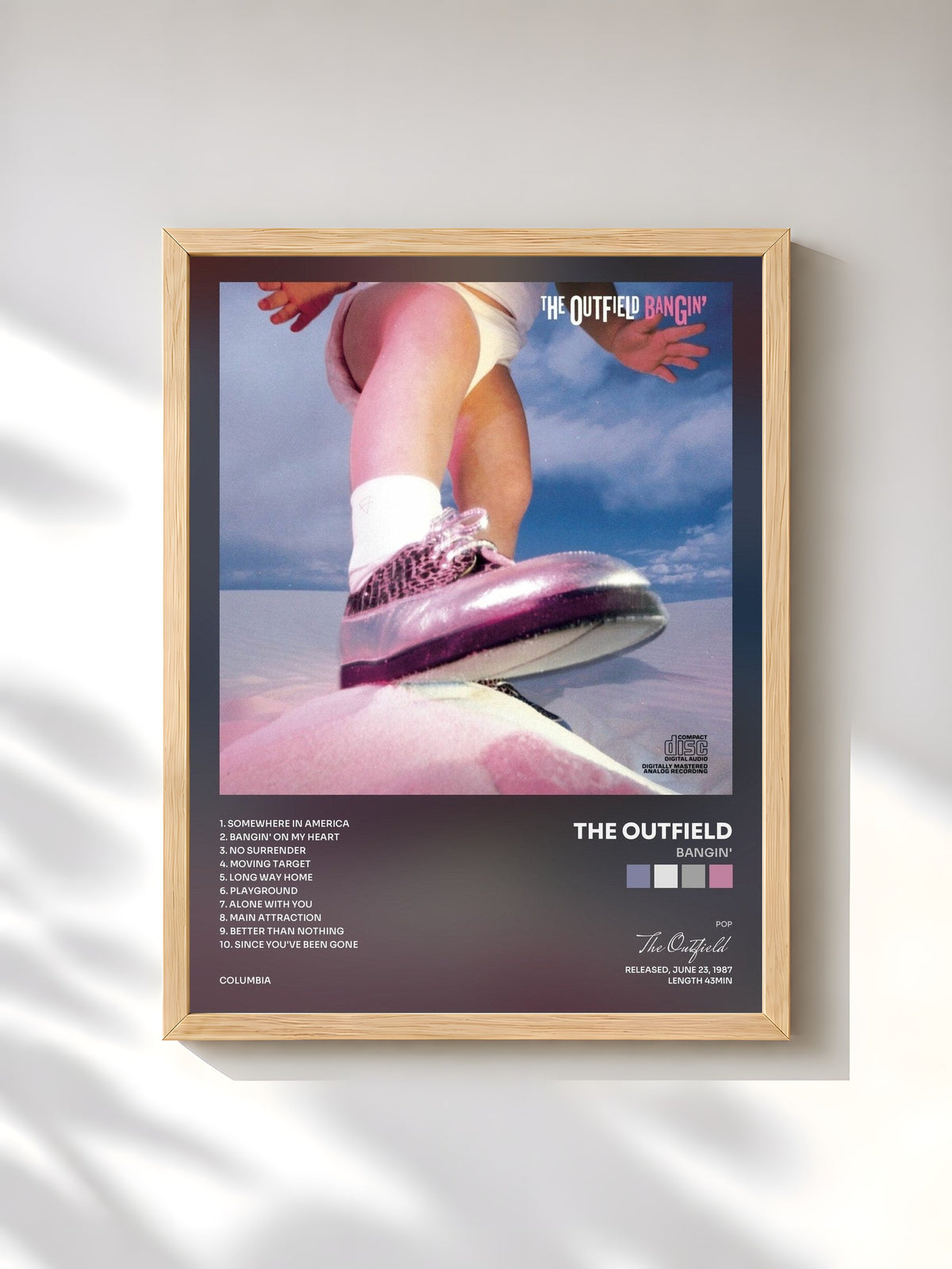 #bois Tableau de l'album Bangin' de The Outfield, cadre en bois brut, imprimé et encadré en France