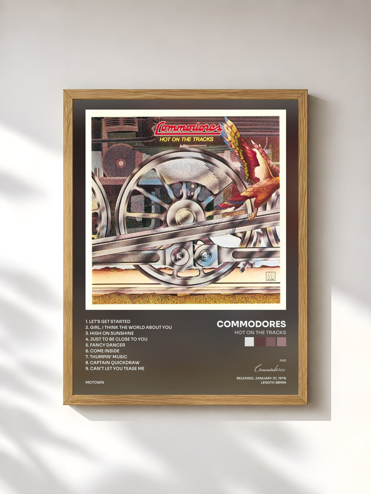 #bois Tableau de l'album Hot On The Tracks de Commodores, cadre en bois brut, imprimé et encadré en France