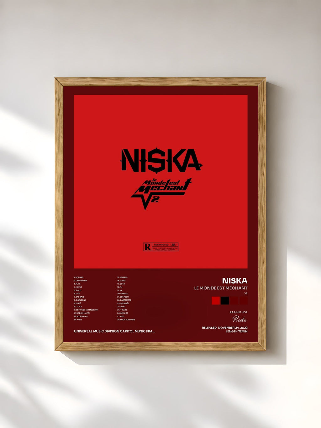 #bois Tableau de l'album Le monde est méchant (V2) de Niska, cadre en bois brut, imprimé et encadré en France