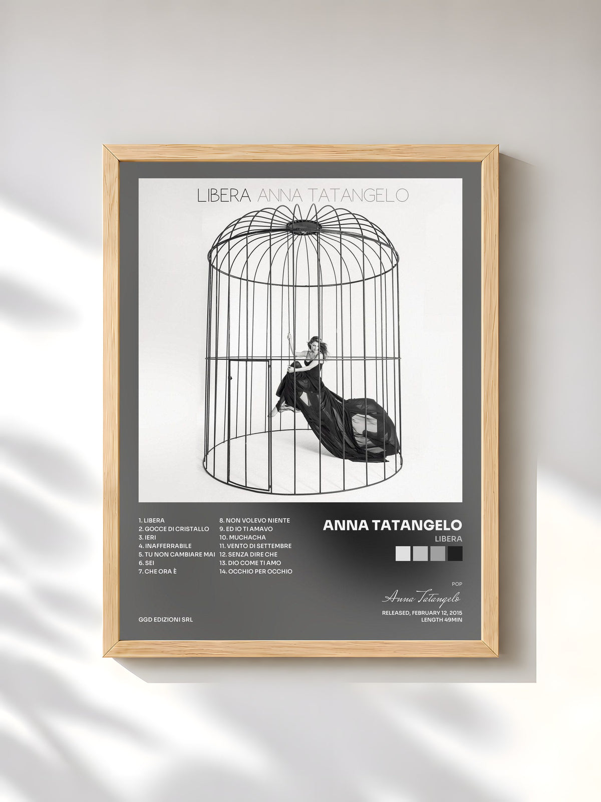 #bois Tableau de l'album Libera de Anna Tatangelo, cadre en bois brut, imprimé et encadré en France
