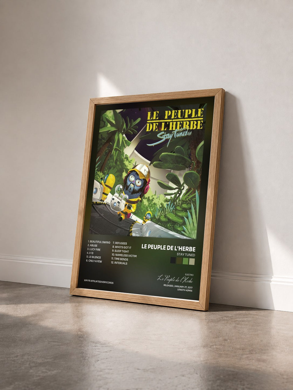 #bois Tableau de l'album Stay Tuned de Le Peuple de l'Herbe vu de trois quarts, cadre en bois brut