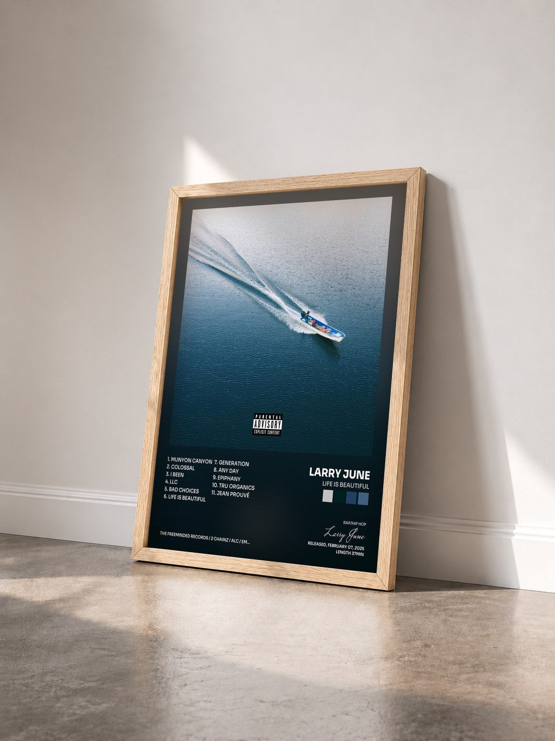 #bois Tableau de l'album Life Is Beautiful de Larry June vu de trois quarts, cadre en bois brut