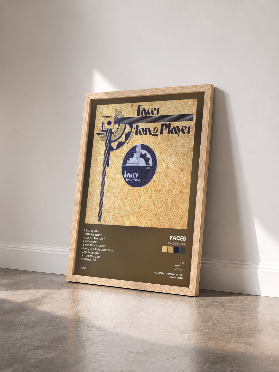#bois Tableau de l'album Long Player de Faces vu de trois quarts, cadre en bois brut