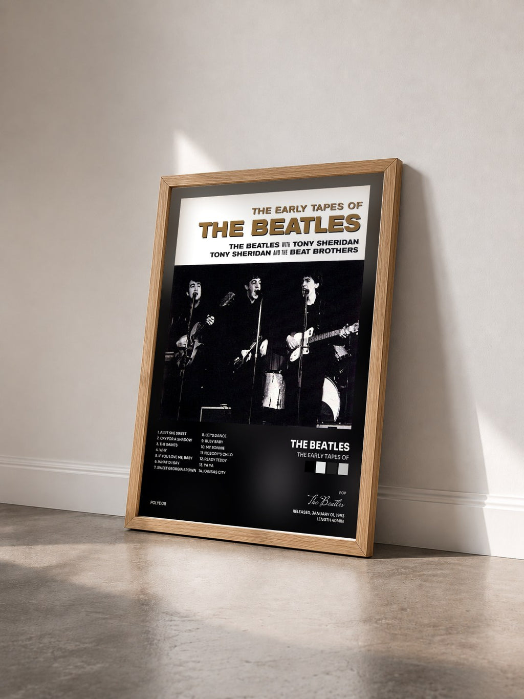 #bois Tableau de l'album The Early Tapes Of de The Beatles vu de trois quarts, cadre en bois brut