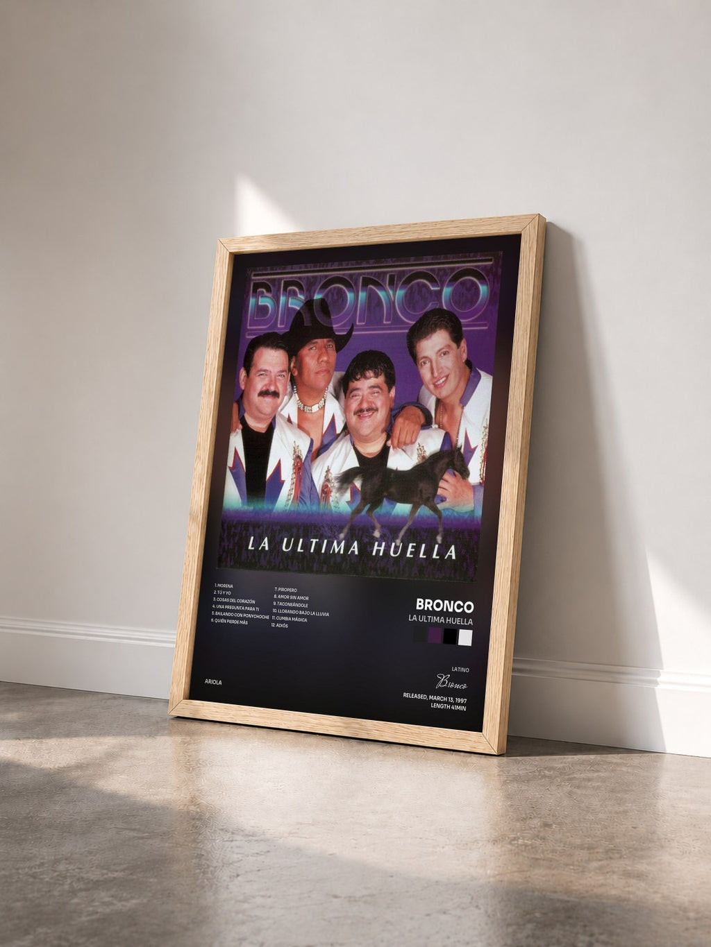#bois Tableau de l'album La Ultima Huella de Bronco vu de trois quarts, cadre en bois brut