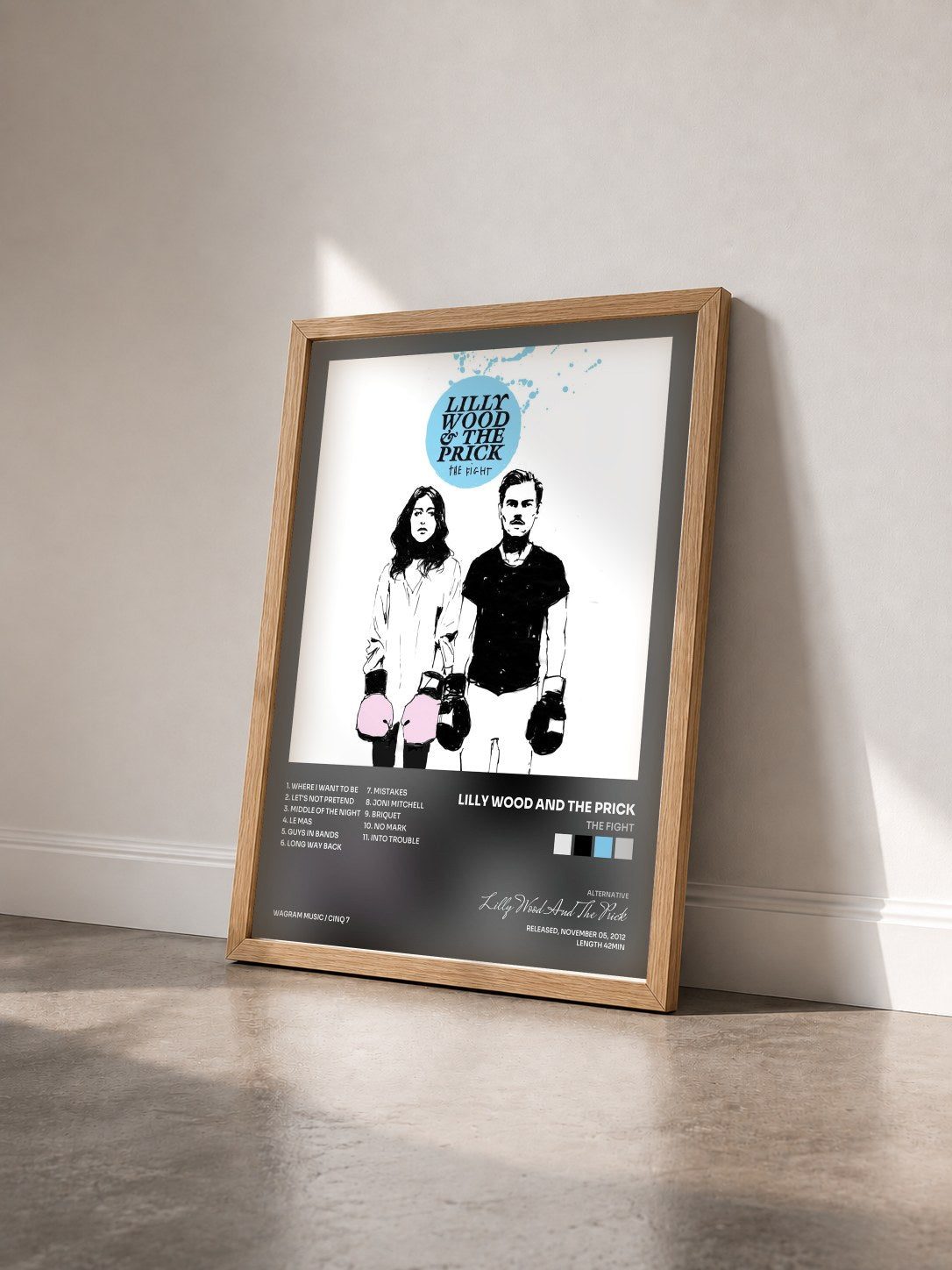 #bois Tableau de l'album The Fight de Lilly Wood And The Prick vu de trois quarts, cadre en bois brut