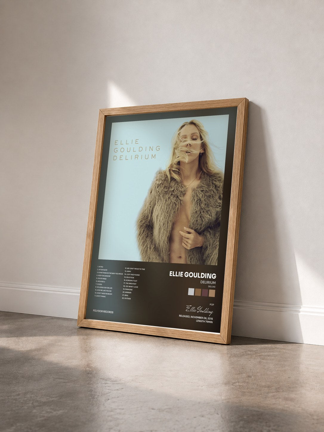 #bois Tableau de l'album Delirium (Deluxe) de Ellie Goulding vu de trois quarts, cadre en bois brut