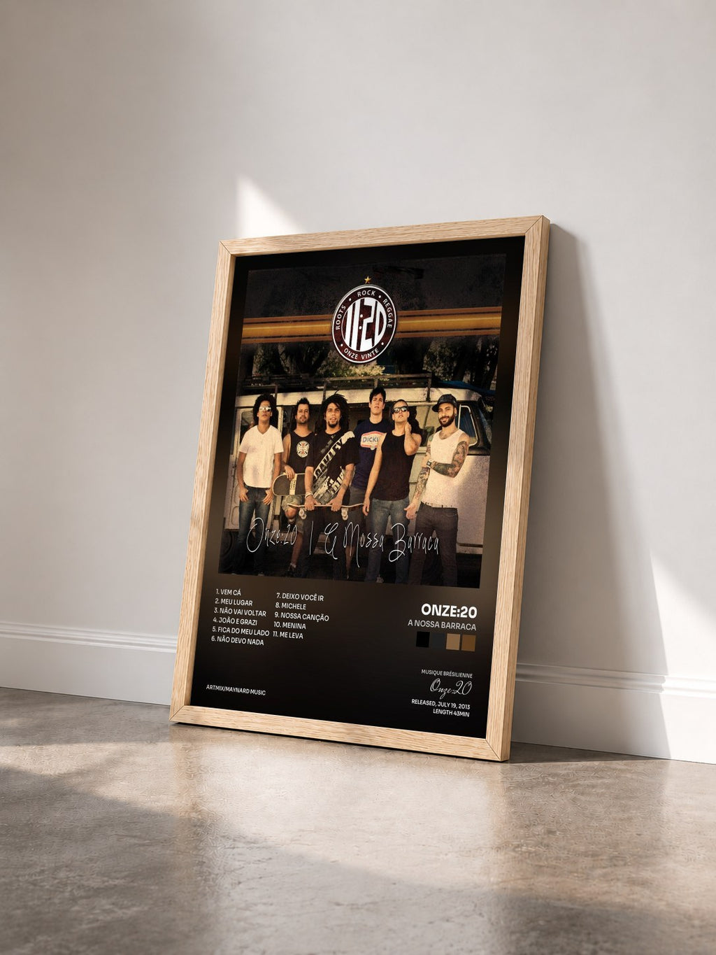 #bois Tableau de l'album A Nossa Barraca de Onze:20 vu de trois quarts, cadre en bois brut