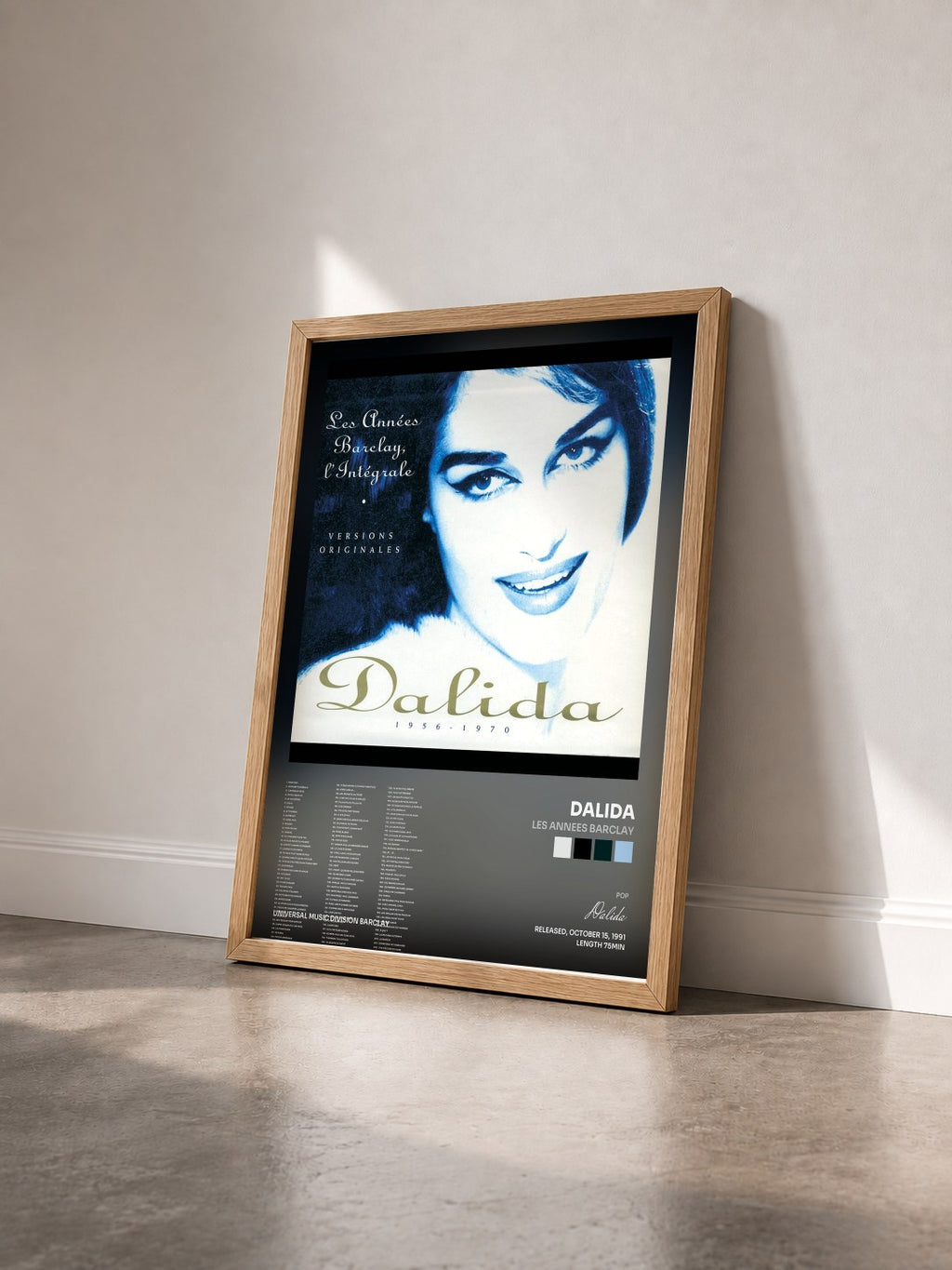 #bois Tableau de l'album Les Annees Barclay de Dalida vu de trois quarts, cadre en bois brut