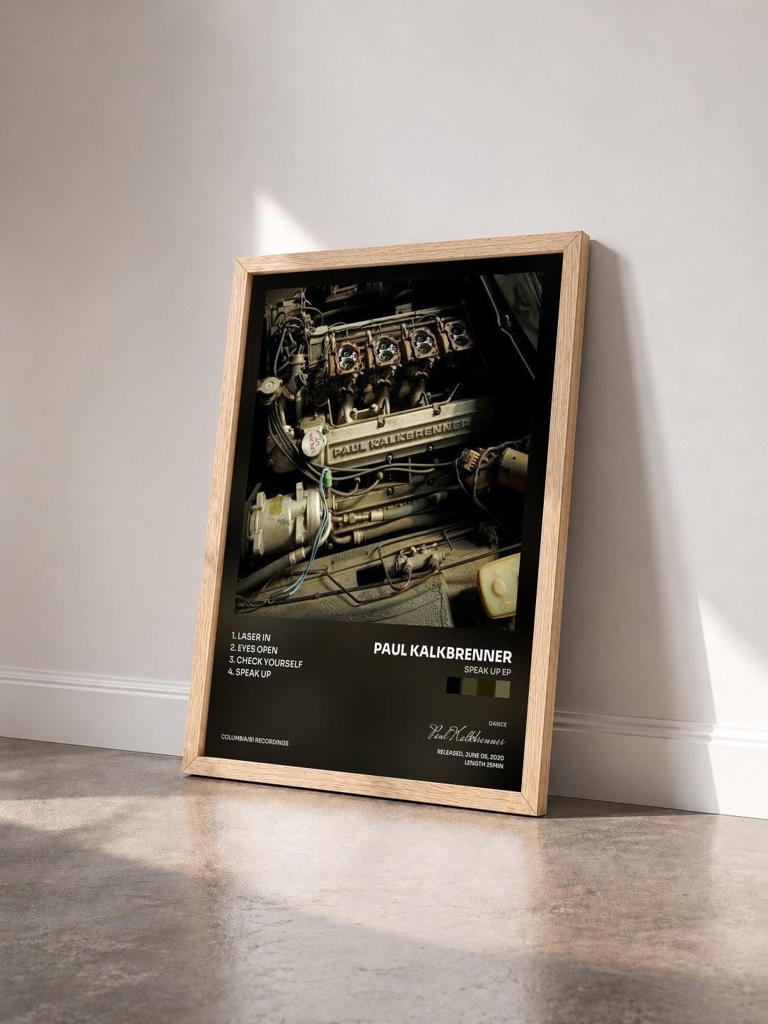 #bois Tableau de l'album Speak Up EP de Paul Kalkbrenner vu de trois quarts, cadre en bois brut