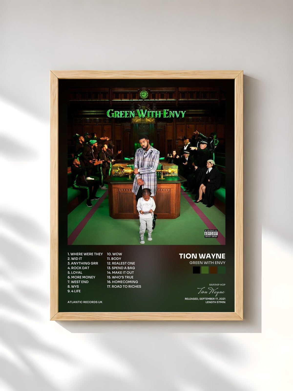 #bois Tableau de l'album Green With Envy de Tion Wayne, cadre en bois brut, imprimé et encadré en France