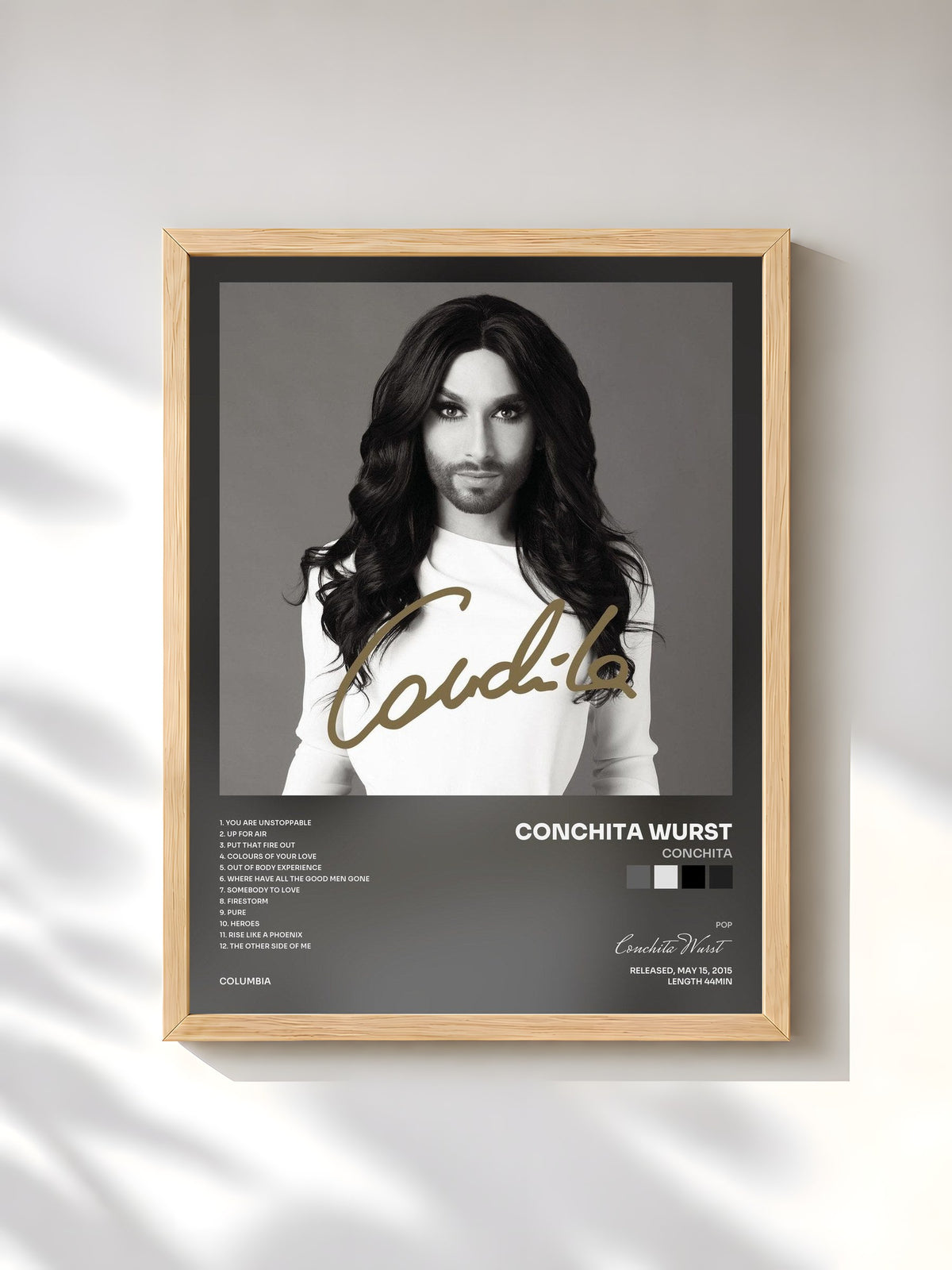 #bois Tableau de l'album Conchita de Conchita Wurst, cadre en bois brut, imprimé et encadré en France