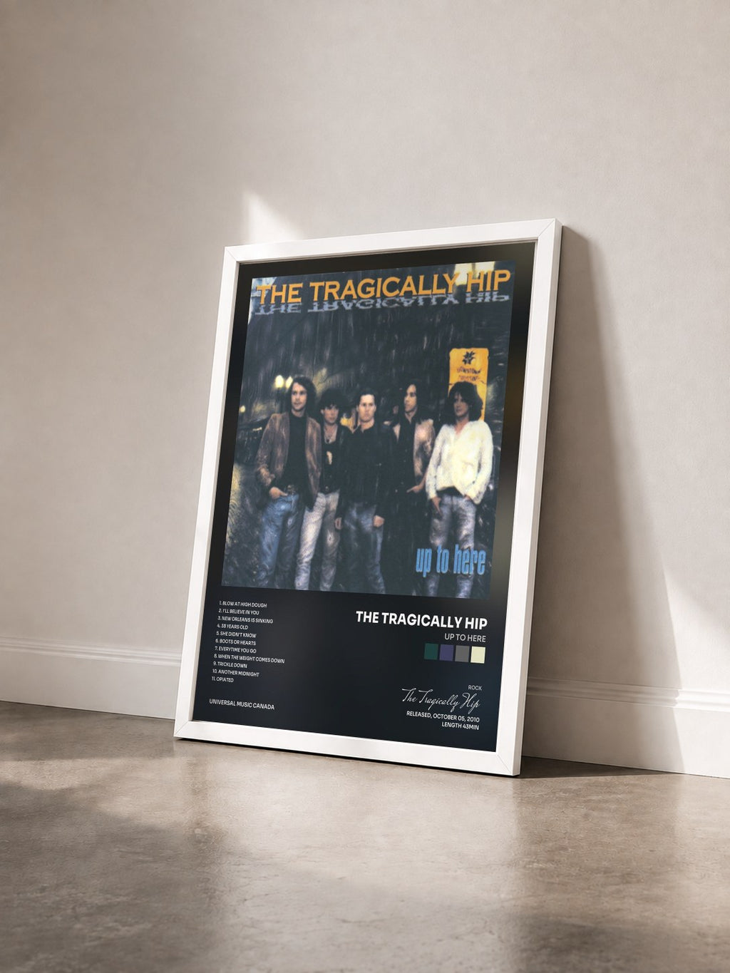 #blanc Tableau de l'album Up To Here de The Tragically Hip vu de trois quarts, cadre blanc