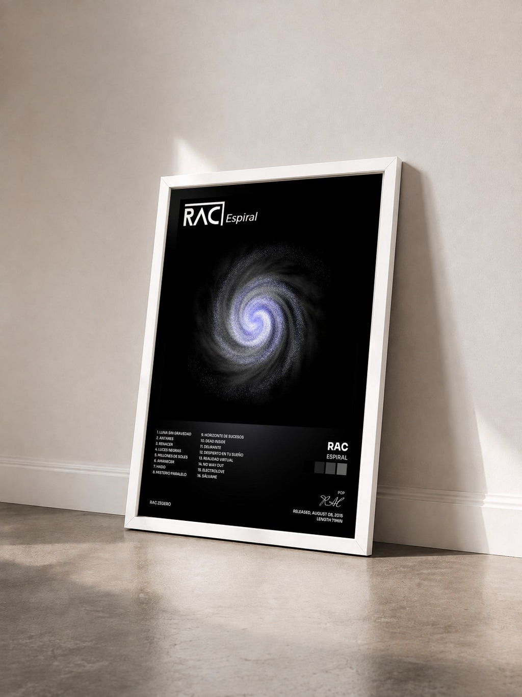 #blanc Tableau de l'album Espiral de RAC vu de trois quarts, cadre blanc