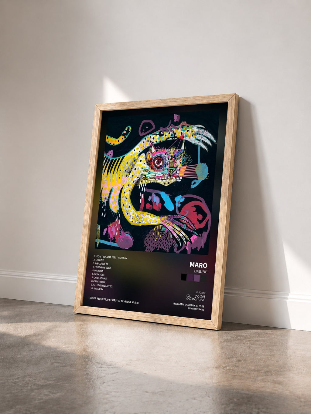 #bois Tableau de l'album LIFELINE de MARO vu de trois quarts, cadre en bois brut
